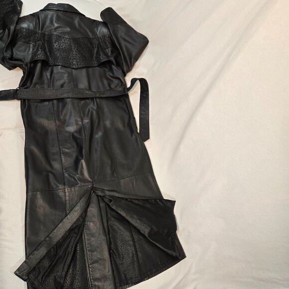 G-III Whimsigoth Grunge Fairy Mystery Black Leather Trench Coat Size M LIKE NEW! - Picture 9 of 16
